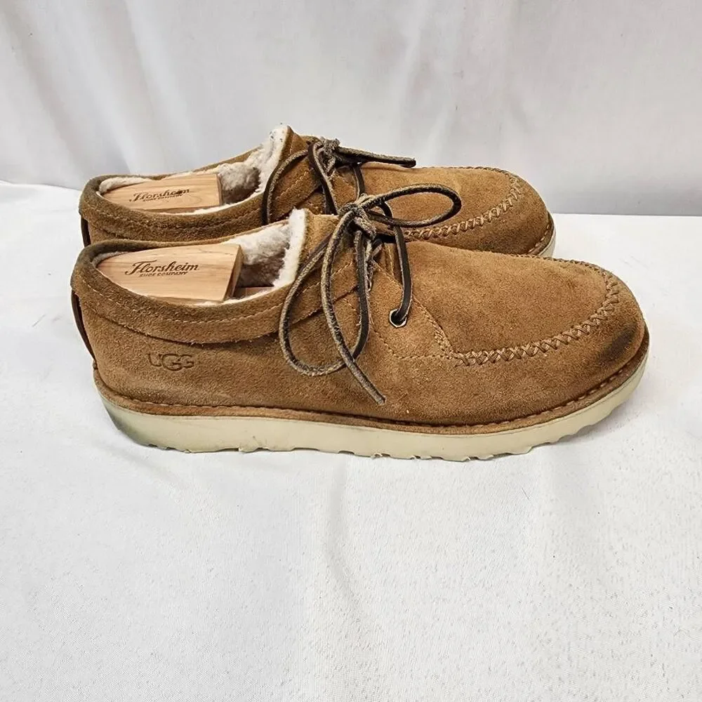 UGG Mens 10 Campout Low Chukka Boot Sheepskin Sherpa Lined Lace-Up